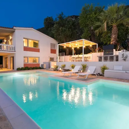 Ionian Garden - Sol Villa Benitses (Corfu)