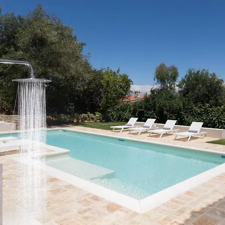 Ionian Garden - Sol Villa Benitses (Corfu)